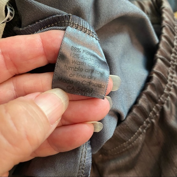 Wood grain pattern leggings! New condition. Made in Canada! - Picture 5 of 5